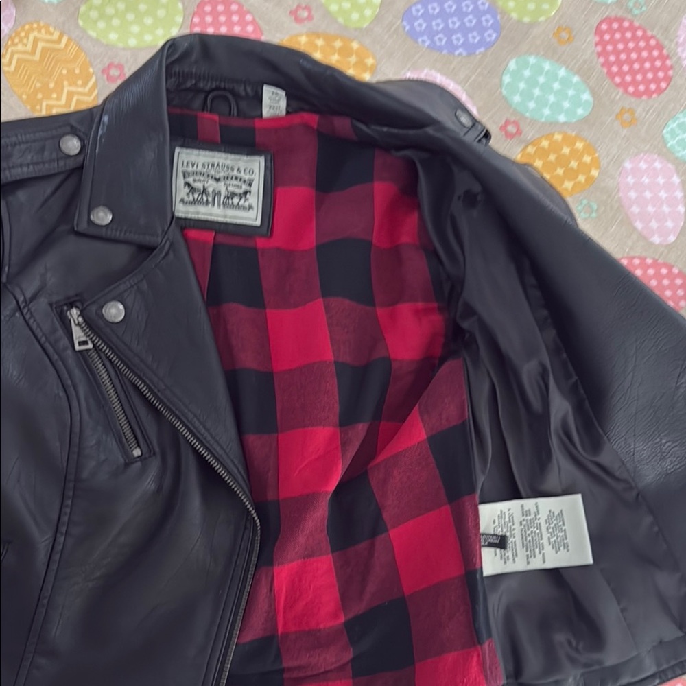Levi’s Black Faux Leather Jacket - Picture 11 of 15